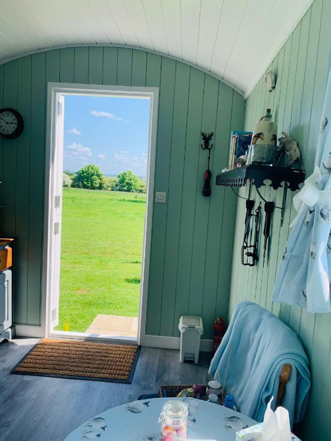 Hotel Bells Meadow Shepherds Hut à King's Lynn Extérieur photo
